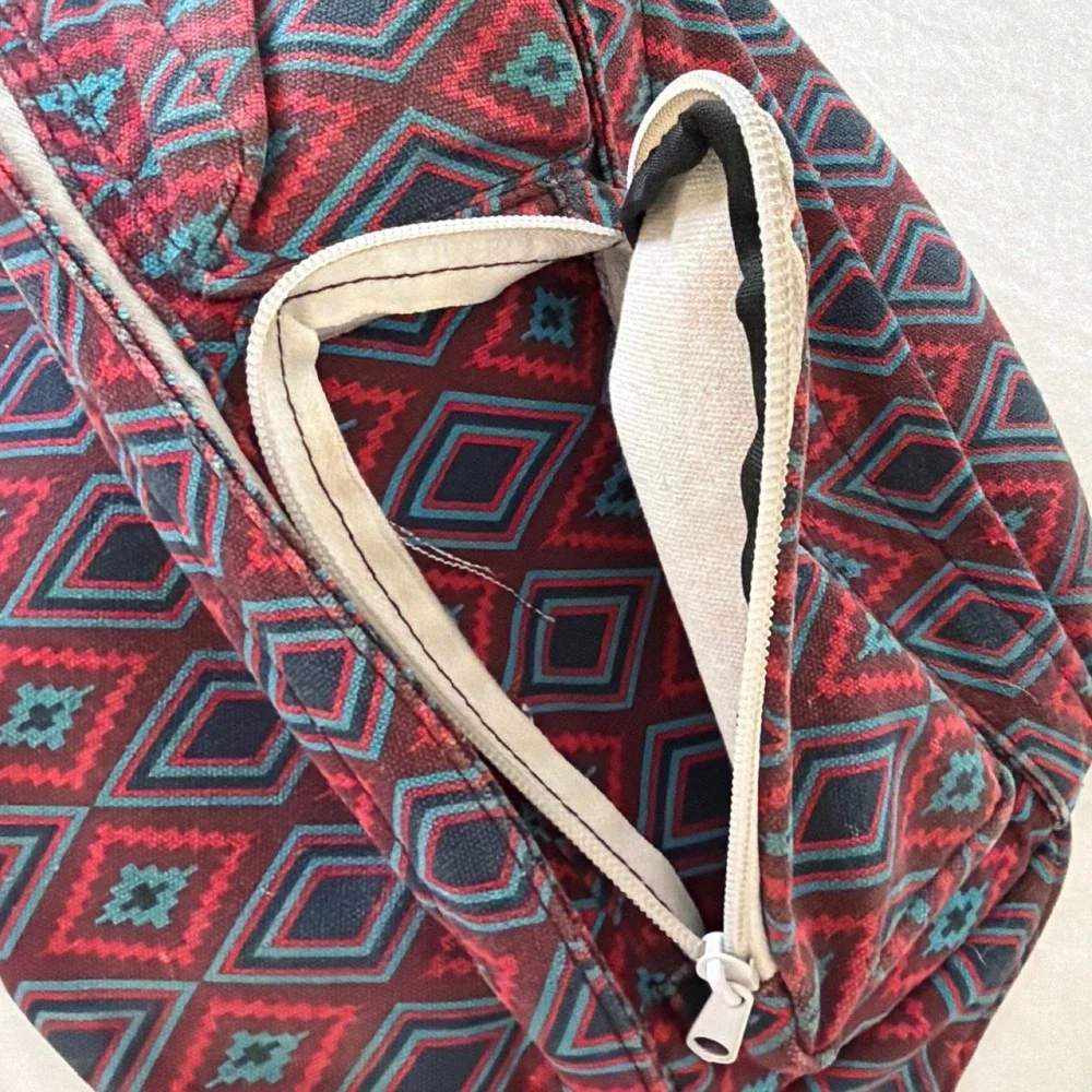 KAVU‎ Rope Bag Sling Backpack Southwestern Geometric Diamond Red Blue Canvas